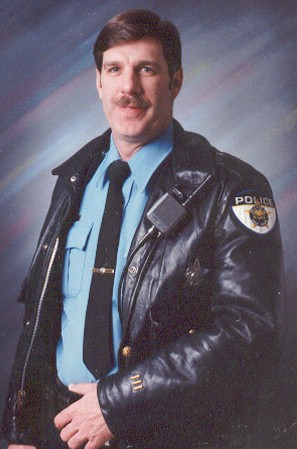 dennissr.jpg (39893 bytes)